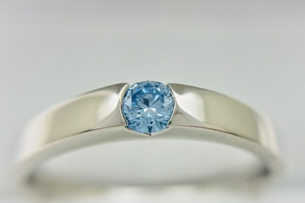 お客様が実際に制作された、品番MDR-109のメモリアルダイヤモンドリン