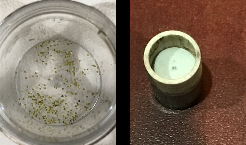 左側：シャーレに入った砂粒のような小さな黄色いダイヤモンドの種結晶。右側：一粒の種結晶が金属に圧着された様子。